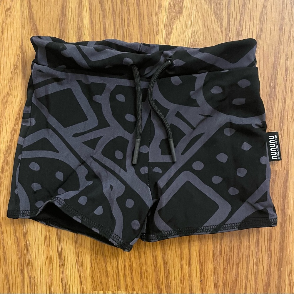 Nununu world swim shorts 2-3 yo